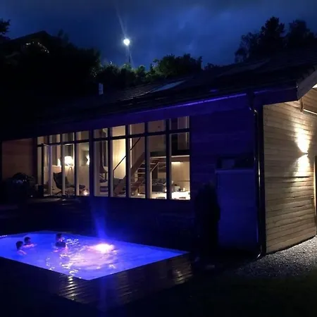 Chalet Neu: Alpen-chalet Seekarblick Mit Pool Lenggries